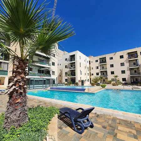 Pretty 2 Bedroom With Shared Pool アパート *