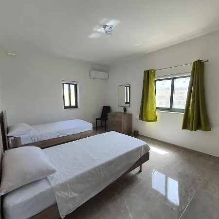 Pretty 2 Bedroom With Shared Pool 아파트 *