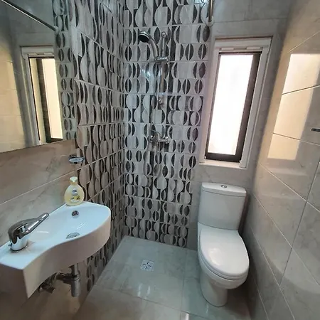 Apartamento Pretty 2 Bedroom With Shared Pool