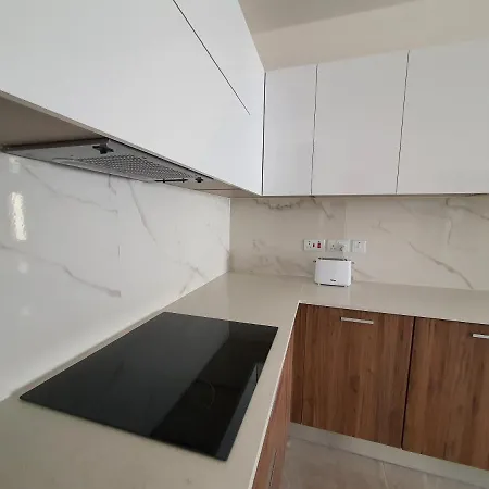 Pretty 2 Bedroom With Shared Pool * Сент-Полс-Бей